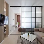 Apartman новобудова великобританія, шевченка 27
