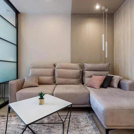 новобудова великобританія, шевченка 27 *