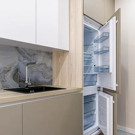 новобудова великобританія, шевченка 27 إلفيف