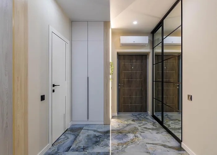 новобудова великобританія, шевченка 27 Apartment *