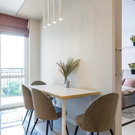 новобудова великобританія, шевченка 27 * Lviv