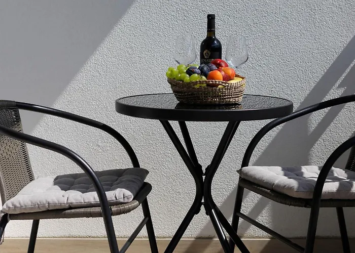 новобудова великобританія, шевченка 27